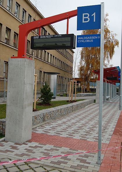 Zanedlouho začne sloužit nové autobusové nádraží v Chebu. Fotoreportáž