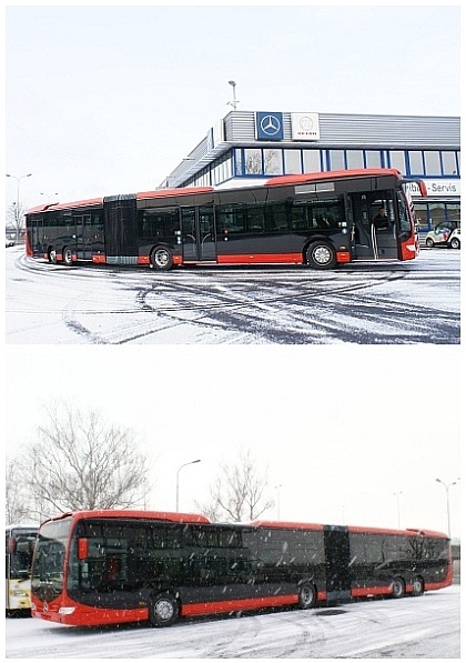 Téměř dvacetimetrový čtyřosý vysokokapacitní autobus Mercedes-Benz CapaCity