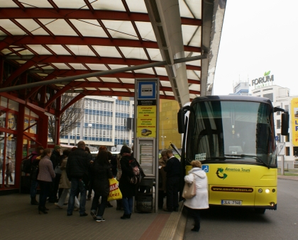 Terminál Fügnerova je živým dopravním uzlem v centru města