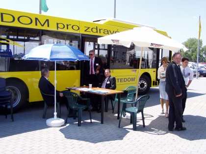 Další fotosérie na téma TEDOM. Vybrali jsme oblíbený celožlutý design