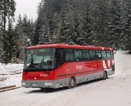 Zimní záběry autobusů. Tentokrát v Jeseníkách s logem Veolie Transport