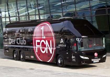 Nový NEOPLAN Starliner L pro 1. FC Norimberk se speciální vnitřní výbavou