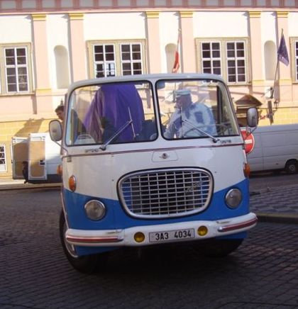 Historické autobusy jako filmové hvězdy: Škoda 706 RTO vyhlídkový o víkendu