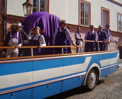 Historické autobusy jako filmové hvězdy: Škoda 706 RTO vyhlídkový o víkendu
