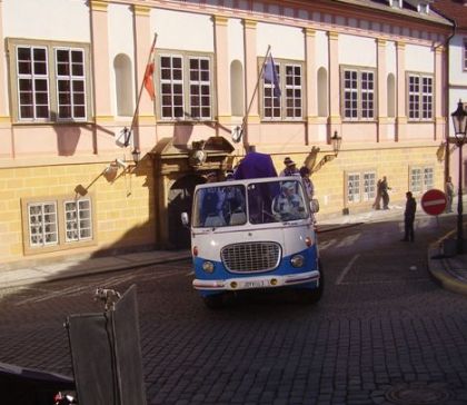 Historické autobusy jako filmové hvězdy: Škoda 706 RTO vyhlídkový o víkendu
