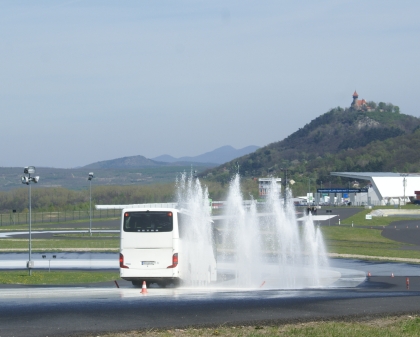 Připravujeme: 26.4.2012 proběhlo setkání s autobusy Setra 