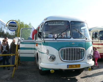 Lešany 2012 I. : Záběry z ranního srazu na autobusovém nádraží v Týnci