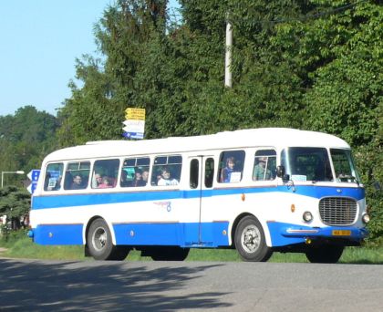 Lešany 2012 I. : Záběry z ranního srazu na autobusovém nádraží v Týnci