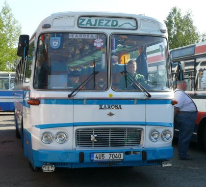 Lešany 2012 I. : Záběry z ranního srazu na autobusovém nádraží v Týnci