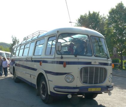 Lešany 2012 I. : Záběry z ranního srazu na autobusovém nádraží v Týnci