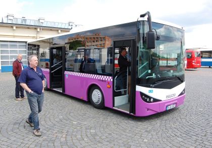 Záběry malokapacitního autobusu ISUZU CITIBUS z testovacího turné