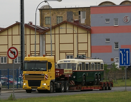 Velká fotoreportáž z příjezdu  rekonstruovaného trolejbusu  3 Tr3 do Techmanie