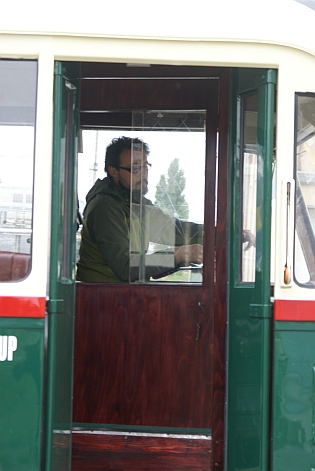 Velká fotoreportáž z příjezdu  rekonstruovaného trolejbusu  3 Tr3 do Techmanie