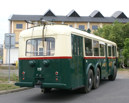 Velká fotoreportáž z příjezdu  rekonstruovaného trolejbusu  3 Tr3 do Techmanie