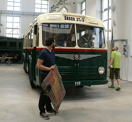 Renovovaný plzeňský trolejbus Škoda 3 Tr3 -  PRÉMIE od čtenáře