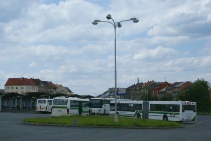 Autobusové nádraží v Plzni je svým umístěním poplatno historii socialistického 