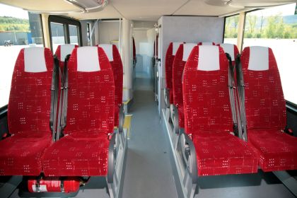 Nový VISEON LDD13: Nízkopodlažní třínápravový zájezdový doubledecker 12.6 m