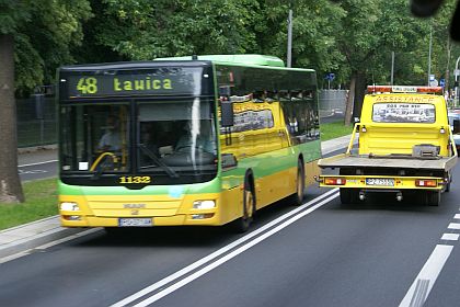 Autobuso-tramvajová pohlednice z Poznaně zejména na téma značky Solaris