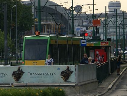 Autobuso-tramvajová pohlednice z Poznaně zejména na téma značky Solaris