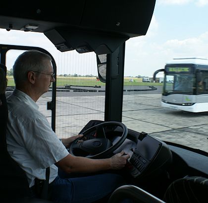 Tři autobusy Solaris na testování na polygonu Bednary: Nové InterUrbino