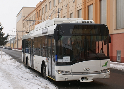 Lednová trolejbusová idyla v Plzni: Trollino 12 pro Baia Mare