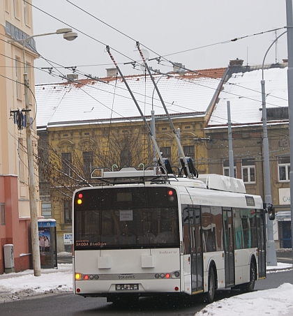 Lednová trolejbusová idyla v Plzni: Trollino 12 pro Baia Mare