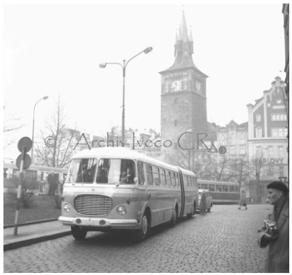 Kloubové autobusy v Praze: V roce 1960 absolvoval v Praze jízdy Škoda 706 RTO-K