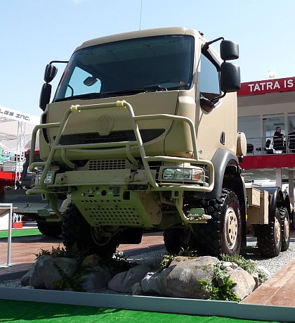 Tatra představuje na výstavě IDEX 2013 vojenské speciály