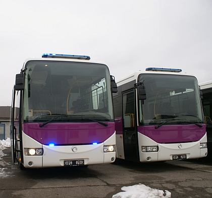 Deset speciálů Iveco  Irisbus Crossway vyrobených v Iveco CR ve Vysokém Mýtě 