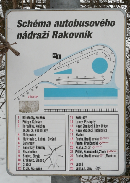 Autobusové nádraží v Rakovníku je především ve znamení dopravce ANEXIA