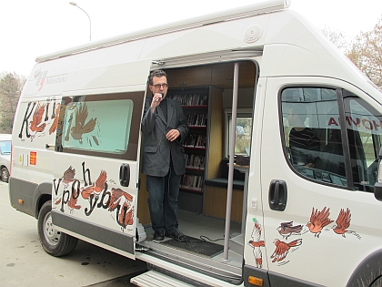 Pražské bibliobusy doplnil malokapacitní Oskar