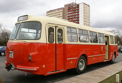 První veřejné představení plzeňského městského autobusu Škoda 706 RTO 