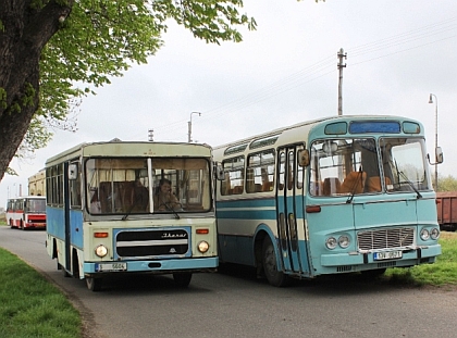 Opravy malého autobusu Avia/Ikarus  zlonického muzea pokračují