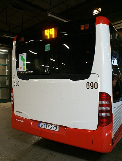 Informační tabule Bustec z Blanska v norimberských tramvajích a autobusech 