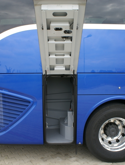 Pravděpodobně prvním zaregistrovaným autobusem EURO 6 v ČR je Setra S 515 HD