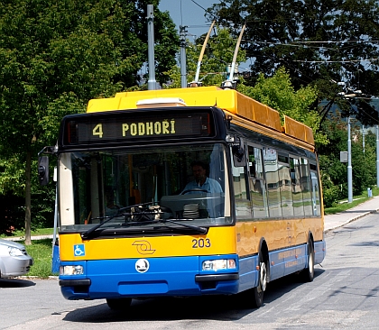 Nový trolejbus Škoda 26 Tr  Solaris ve Zlíně v ulicích a interiér vozidla