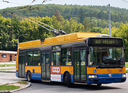Nový trolejbus Škoda 26 Tr  Solaris ve Zlíně v ulicích a interiér vozidla