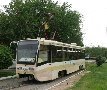 Pohlednice z Uzbekistánu: Záběry kolejové dopravy