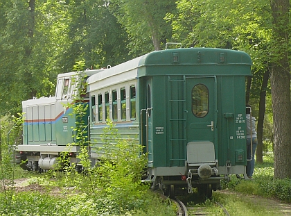 Pohlednice z Uzbekistánu: Záběry kolejové dopravy