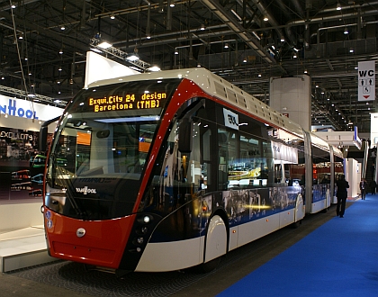 UITP 2013: Velkokapacitní 'Tram Look' busy - obvyklé i v ve variantě trolejbus