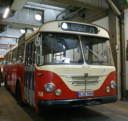 Historické autobusy v autobusovém depu VAG Norimberk