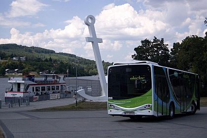 V Brně proběhlo testování polského elektrobusu AMZ