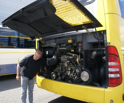 Mercedes-Benz Travego Edition 1 Safety Coach se krátce představil médiím v Praze