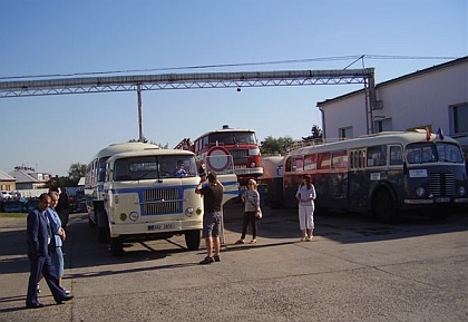 12. ročník veteránské přehlídky Zlatý bažant 2013: Úvodní snímky