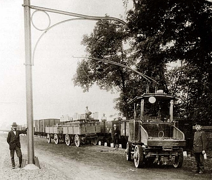 Z historie trolejbusové dopravy: V německém Monheimu 