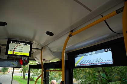 Dva tříosé patnáctimetrové autobusy Solaris Urbino 15 LE CNG přibyly
