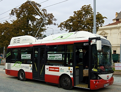 Elektrobus Siemens/Rampini byl představen také novinářům a odborné veřejnosti