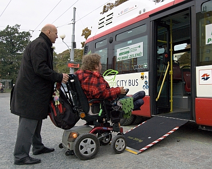 Elektrobus Siemens/Rampini byl představen také novinářům a odborné veřejnosti