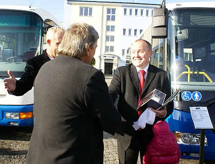 Již 9. ročník Dne otevřených dveří pořádal PROBO BUS v areálu v Králově Dvoře 