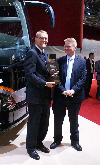 BUSWORLD 2013: Slavnostní ceremoniál vyhlášení titulu 'Coach of the Year 2014'